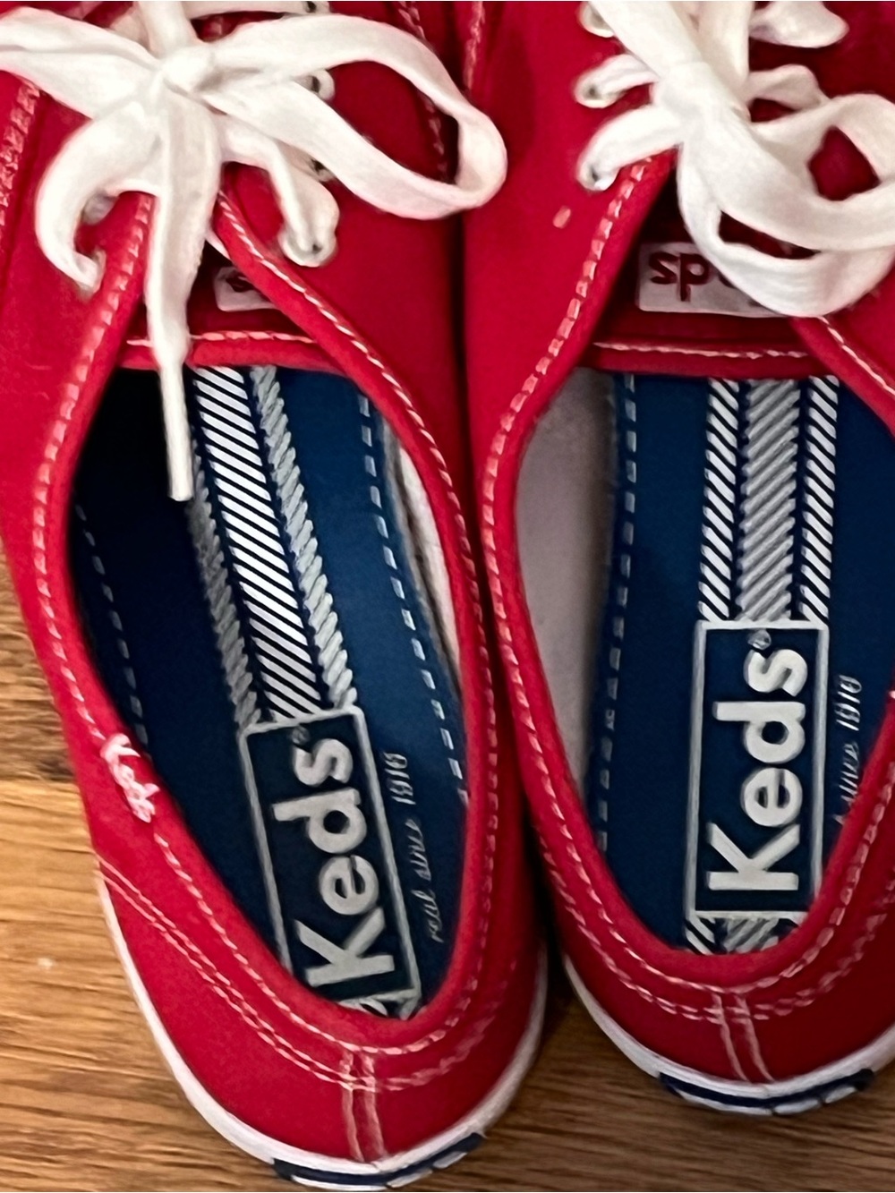 Keds Champion Lace-Up Sneakers. Red and white. 6.5. Timeless. Basic. 90’s. - Picture 4 of 7